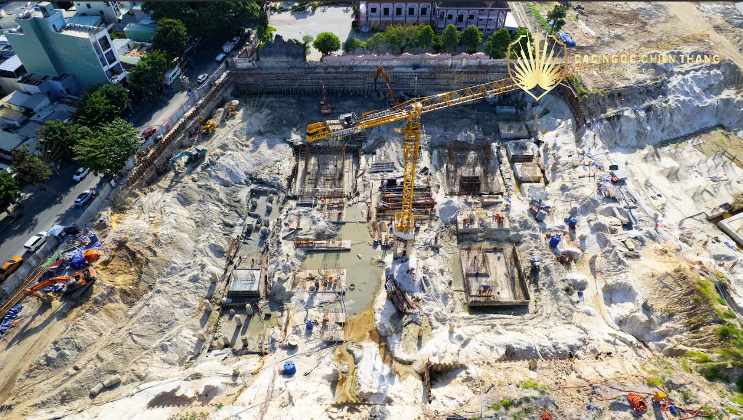 ép cọc móng capital square